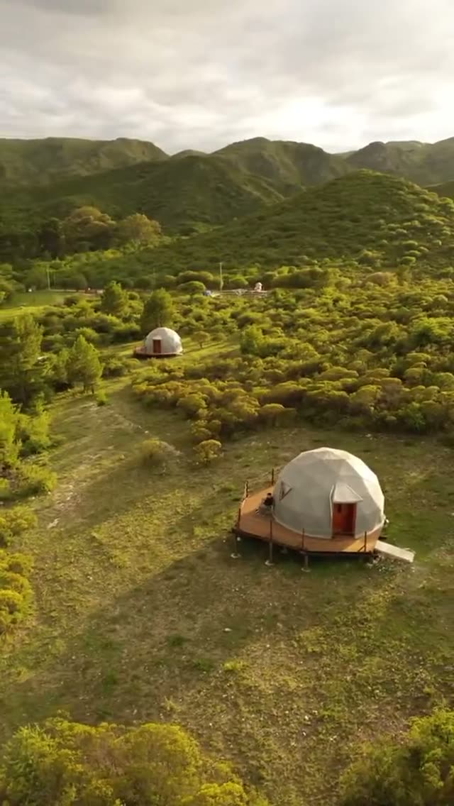 Vista aérea de los domos en las sierras